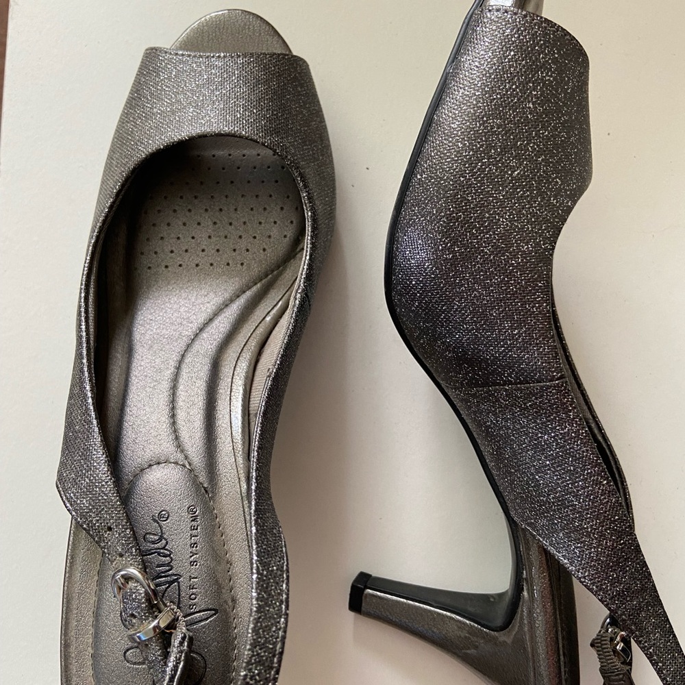 Life Stride size 8.5